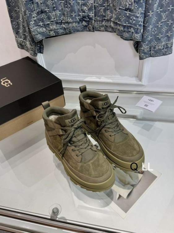 Picture of UGG Shoes _SKUUGGsz35-40LL100319884